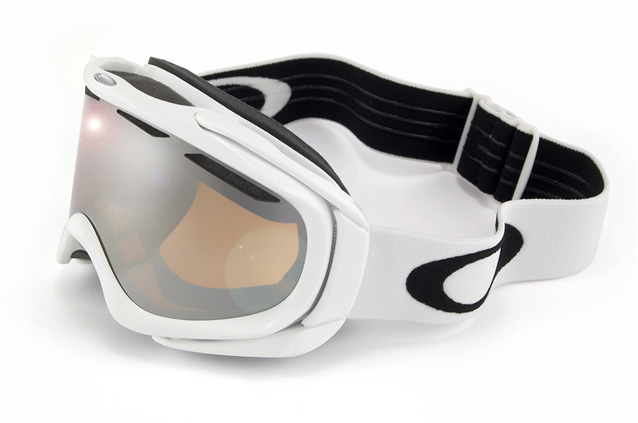 Oakley Ambush Snow OO 7017 01-255